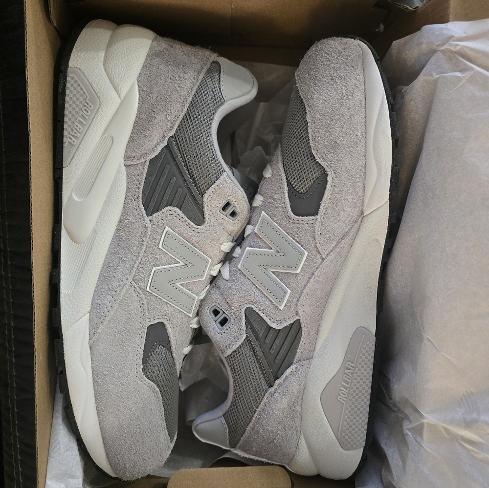 Mens New Balance Shoes NEW IN BOX